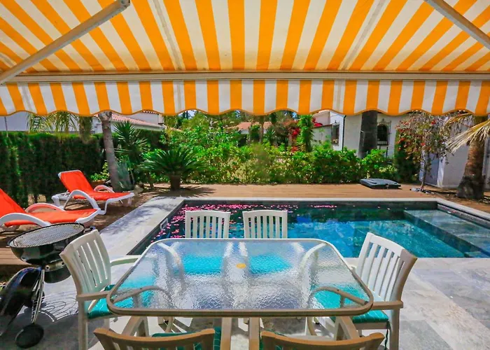Villa Litoral Costa Dorada - Monet Only Families